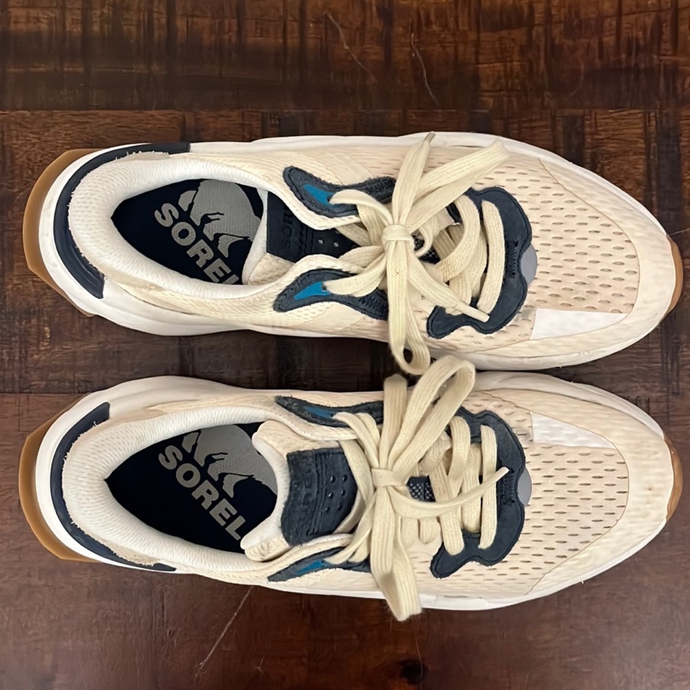 Sorel sneakers